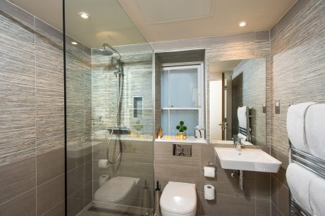 3 Bedroom Grand Plaza Suite bathroom View_1 at Park City Grand Plaza Kensington Hotel