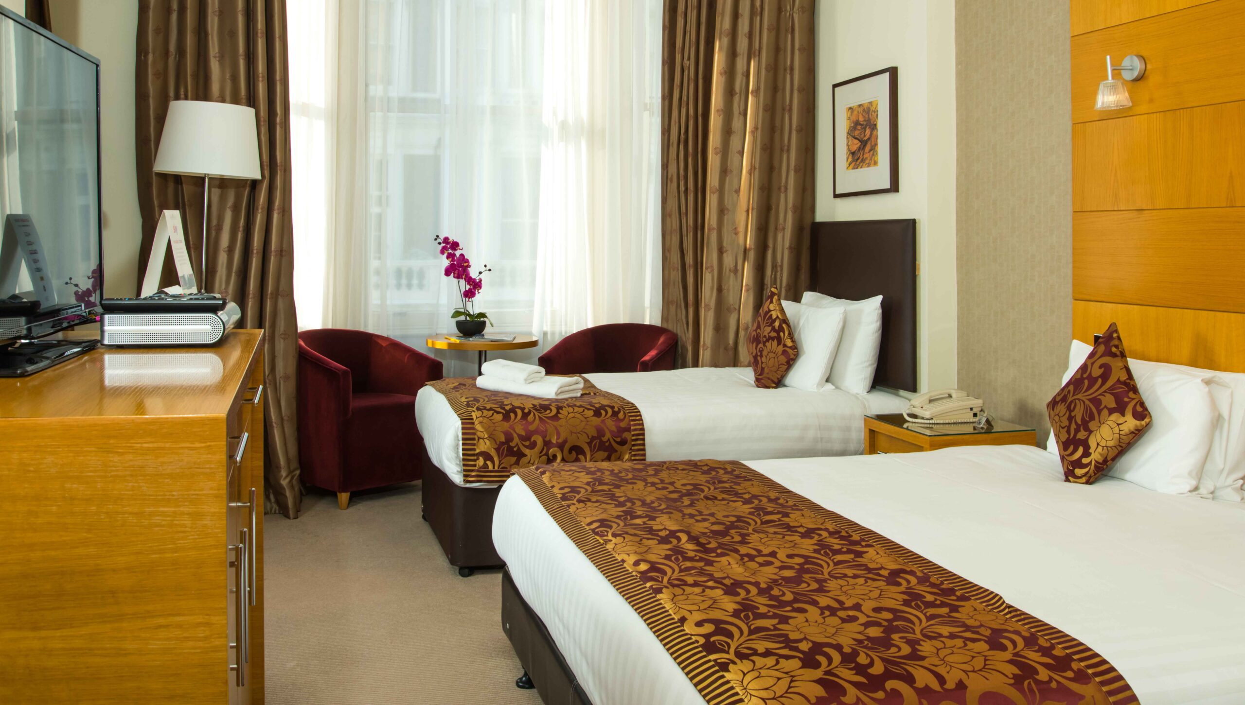 Plaza Executive Triple _2_11zon