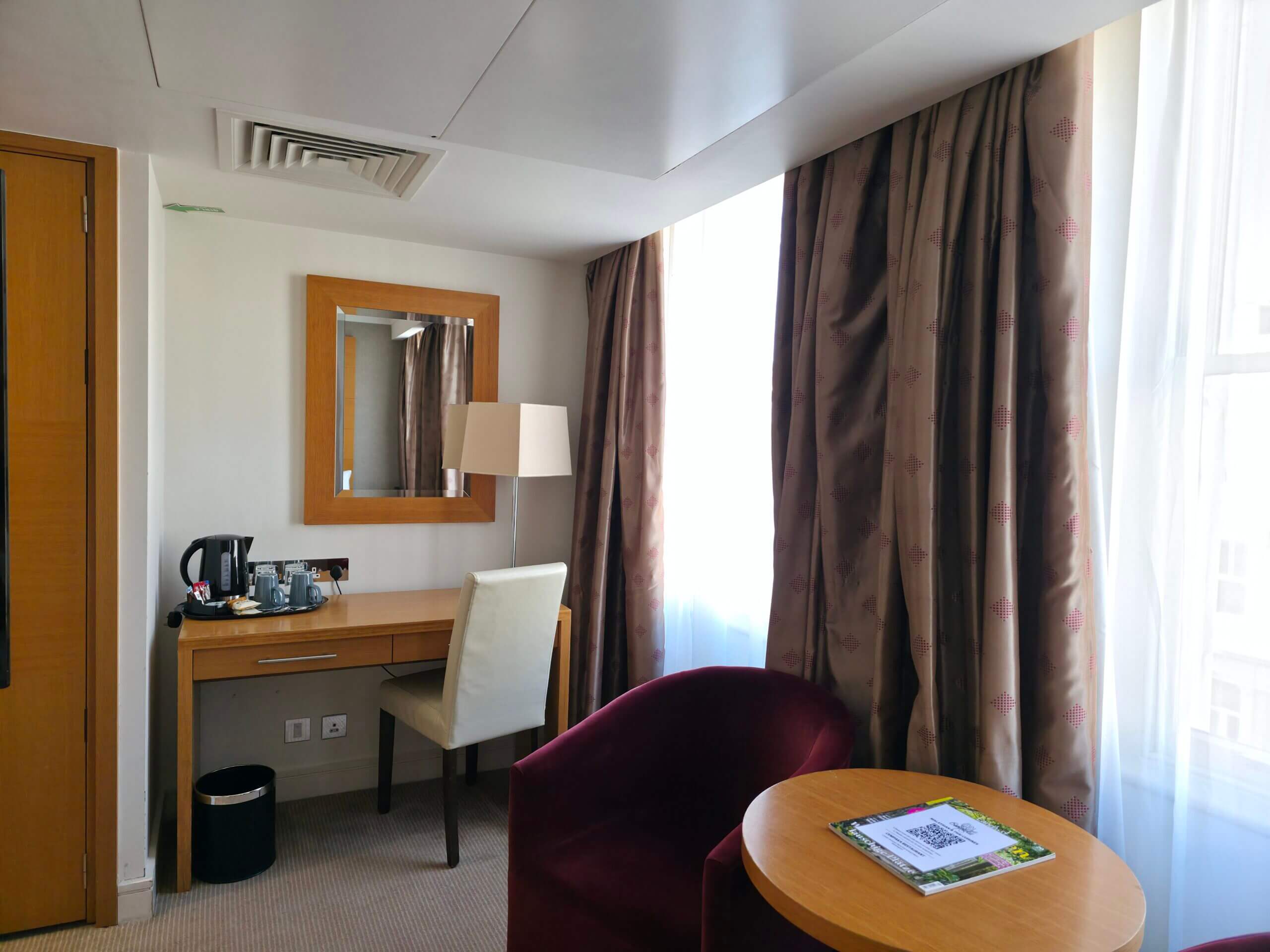 Plaza Executive Double room (2)