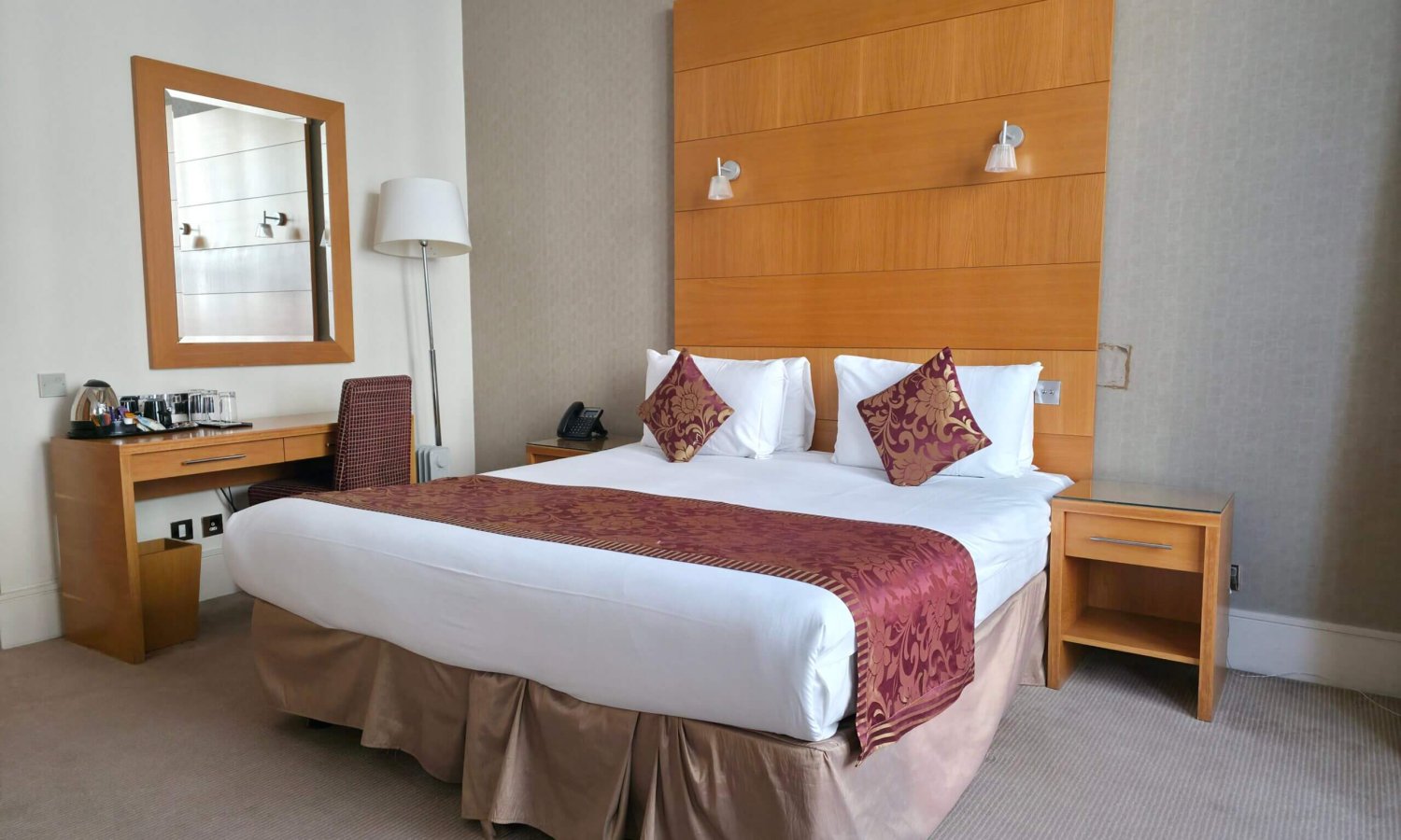 Grand Deluxe Double room (6)